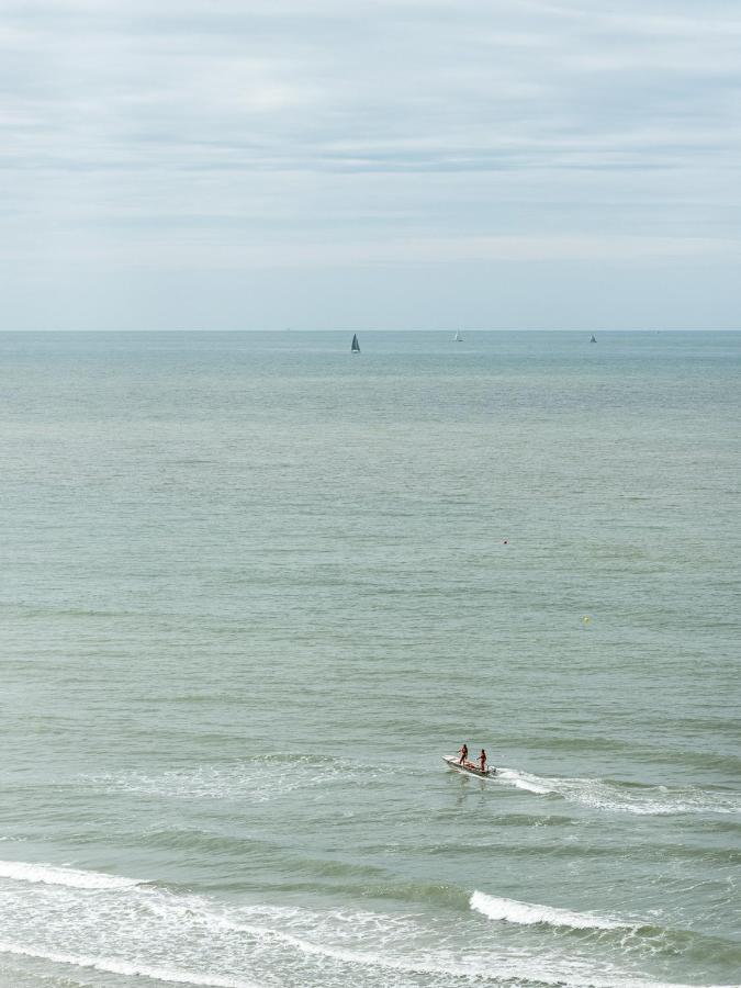 Sea You Soon - Appartement Met Toplocatie Op De Zeedijk Met 2 Slaapkamers Middelkerke Esterno foto